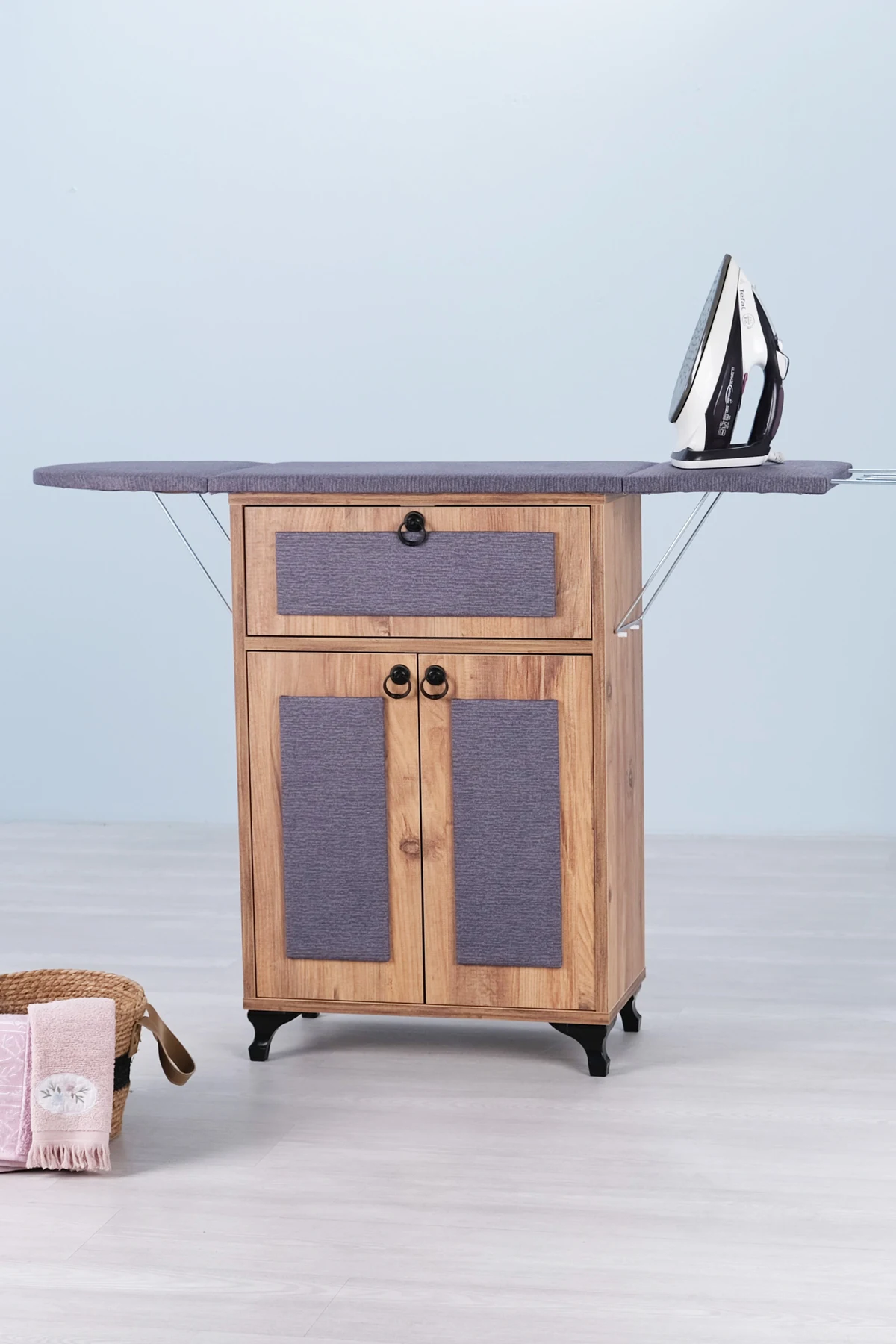 Rose Katlanır Dolaplı Ütü Masası / Ütü Dolabı – Çam Gövde, Antrasit Desenli Kumaş